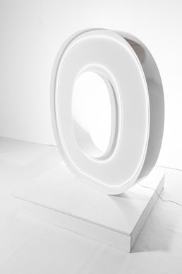 Lettre géante lumineuse « O » — Fête ta Fête