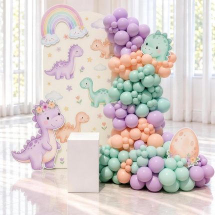 Décoration d'anniversaire pour fille thème dinosaures pastel, arc-en-ciel et guirlande de ballons mauves, menthe et pêche