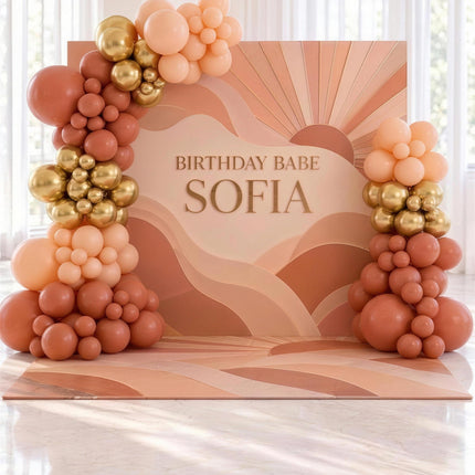 Decor terracotta imprime avec plancher assorti et guirlandes de ballons
